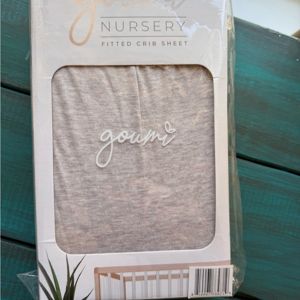 Goumi Gray Fitted Crib Sheet
